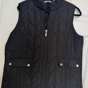 Women's Black Quilted Sleeveless Vest with Front Zip